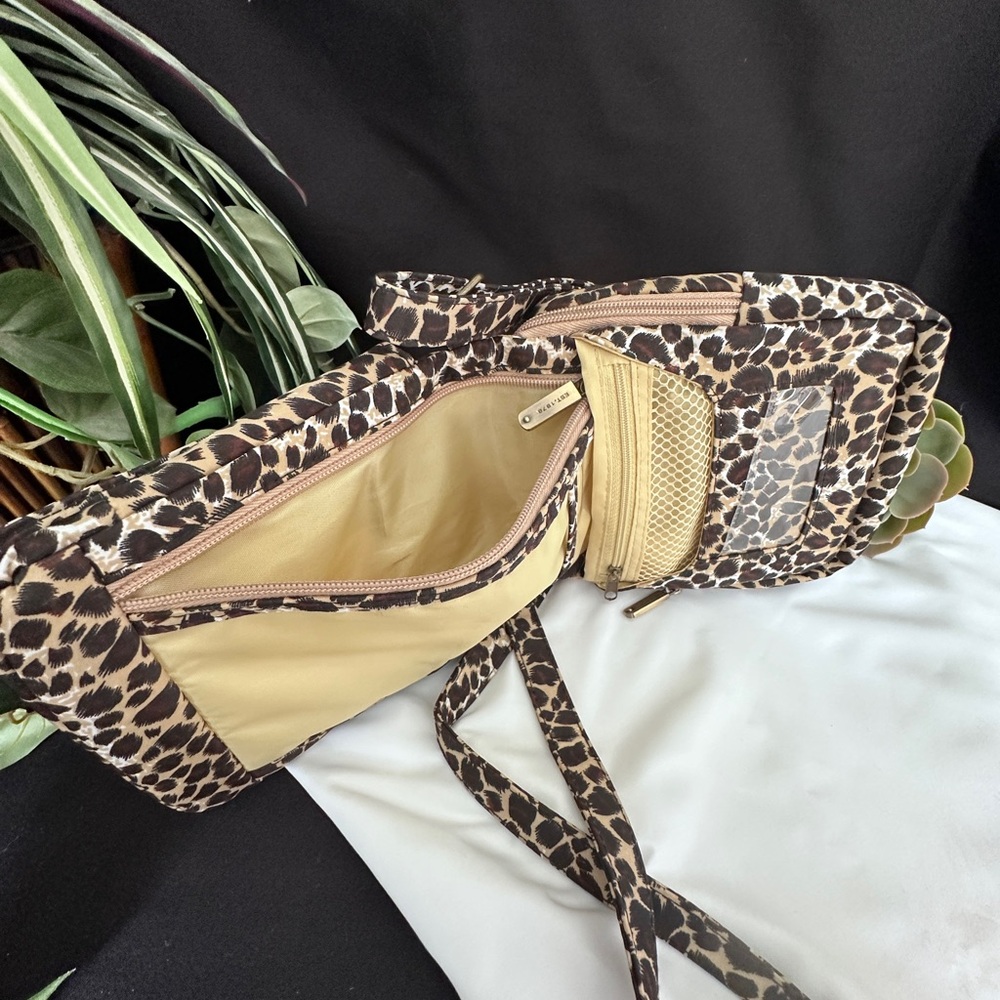 Travelon Leopard Print Crossbody Bag - Earth Tone Bag, Mocha Hue Crossbody - Picture 5 of 10